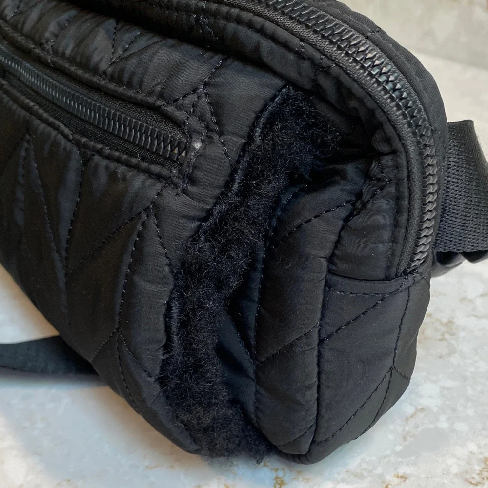 House of Harlow 1960 Black Quilted Belt Bag with Gold Hardware - Picture 6 of 7